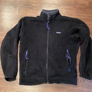 Women’s black fleece Patagonia jacket